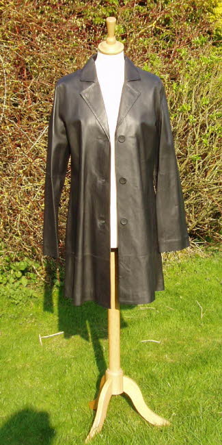 Jane Norris Leather Coat in size 10 Bl 35 inches