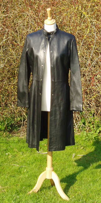 Jane Norris Leather Coat size 10 Bl  39 inches